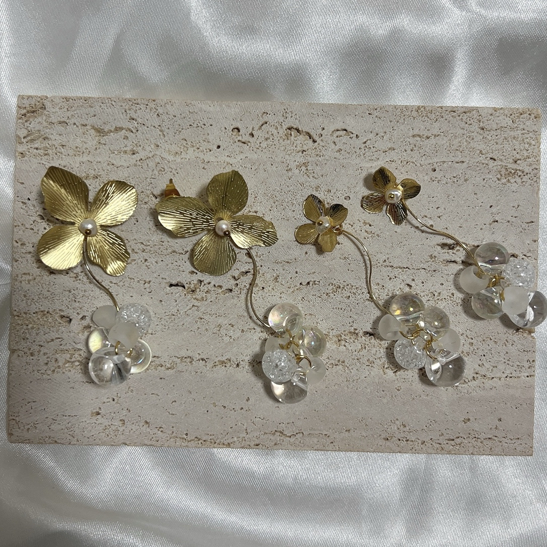 ヘッドドレス メタルフラワー かすみ草 スケルトンリーフ 髪飾り