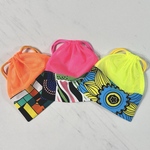 メッシュ生地とアフリカプリントが可愛いらしい巾着