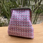 スクエアがま口ポーチ　スウェーデン刺繍