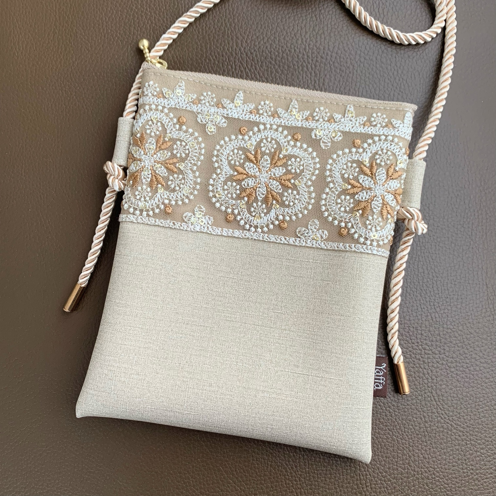 ＊daisy＊　インド刺繍ポシェット　2点　ハンドメイド インド刺繍リボン - ポシェットの人気通販 | minne 国内最大級の