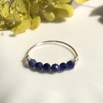 小粒ソーダライトのワイヤーリング◇サイズオーダー◇天然石◇指輪◇シルバー