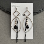 【個性派　チェーンピアス/イヤリング】黒　大ぶり　フープ　シルバー　モード系　金具交換可　サージカルステンレス　チタン　送料込み