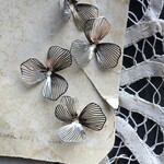 【2個】22mm/シルバー/フラワーパーツ
