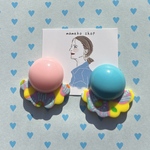 vintageブルーピンク 花柄 ポップ ポリマークレイピアス⭐️イヤリング ポリマークレイ カラフル レトロ 上品 アジアン 古着 黄色 キッチュ 大ぶり アフリカン ピンク 昭和レトロ 個性的 春