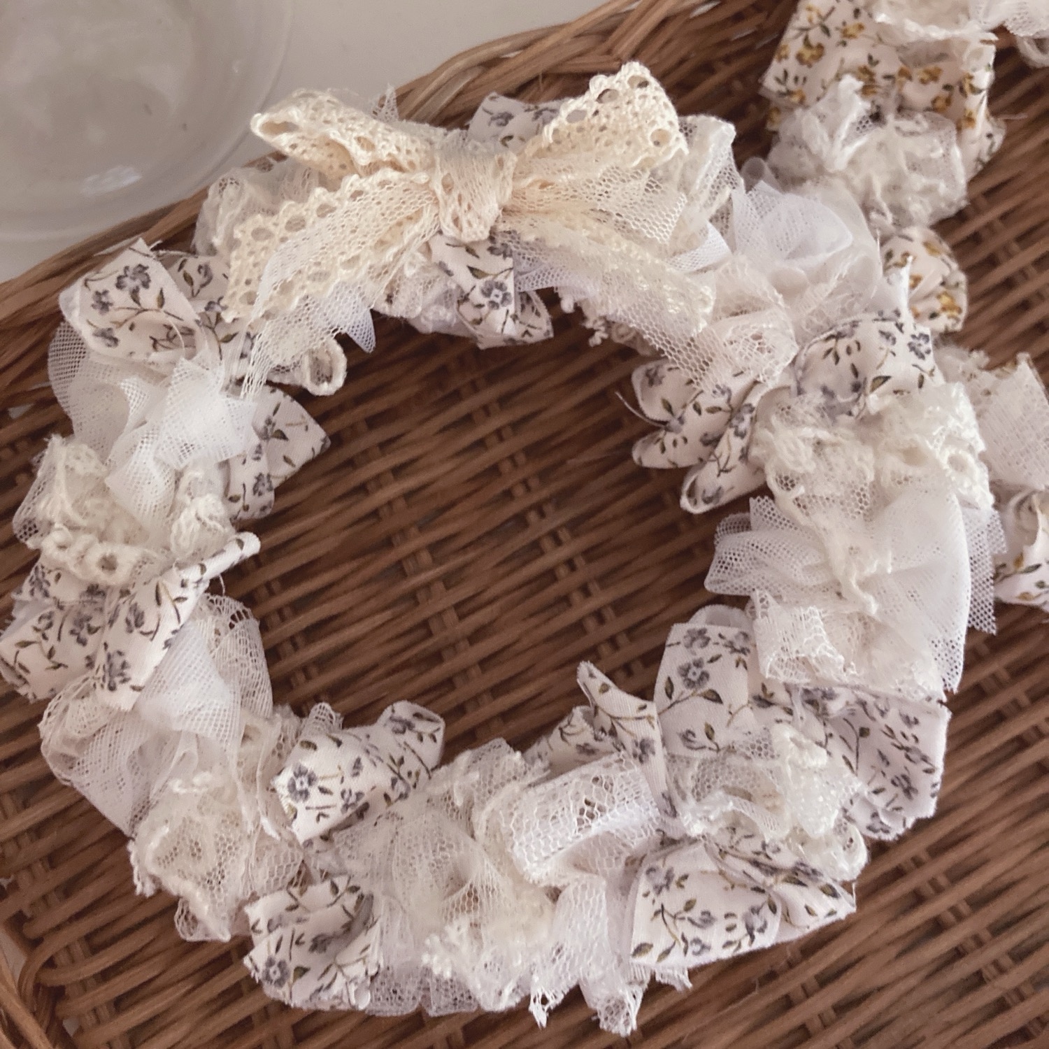 ふわふわ布リース1点❤︎ミニ布リース4点 布リース - リースの人気通販 | minne byGMOペパボ 国内最大級の