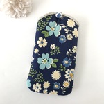 スマホケース　花柄　青