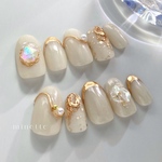 𝖶𝗁𝗂𝗍𝖾 × 𝖦𝗈𝗅𝖽 煌めきフレンチ 𓂃𓈒✴︎🪞ウエディング　ブライダル　ネイルチップ