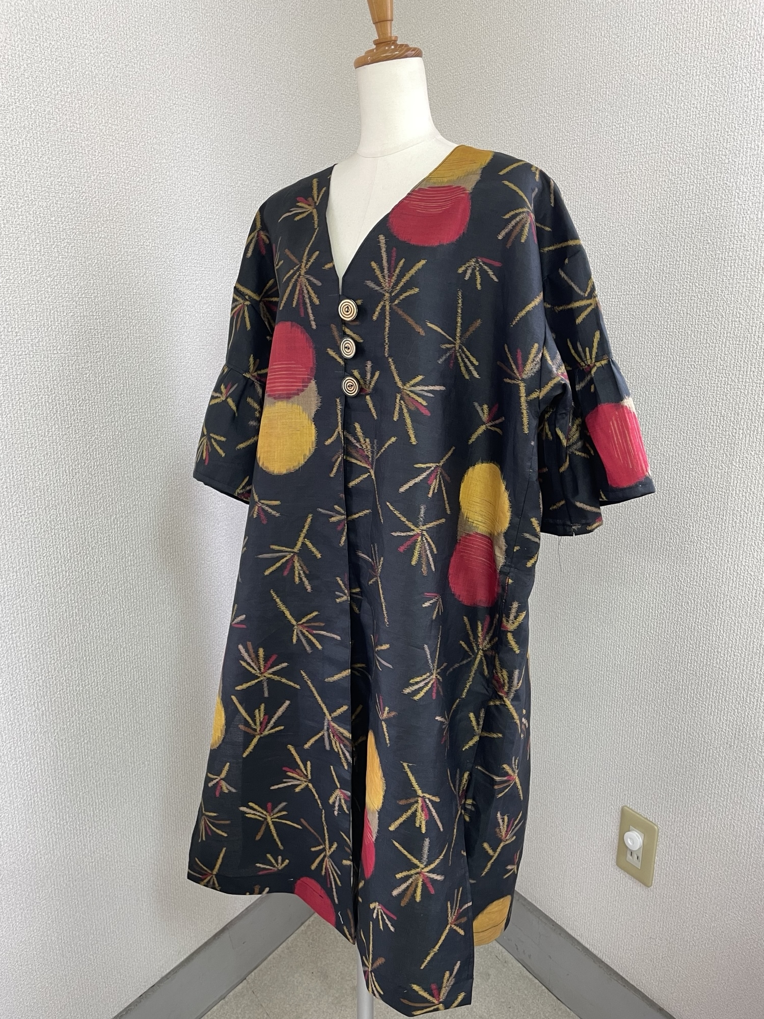 着物リメイク】正絹の変わり襟のチュニック - 和布工房en | minne