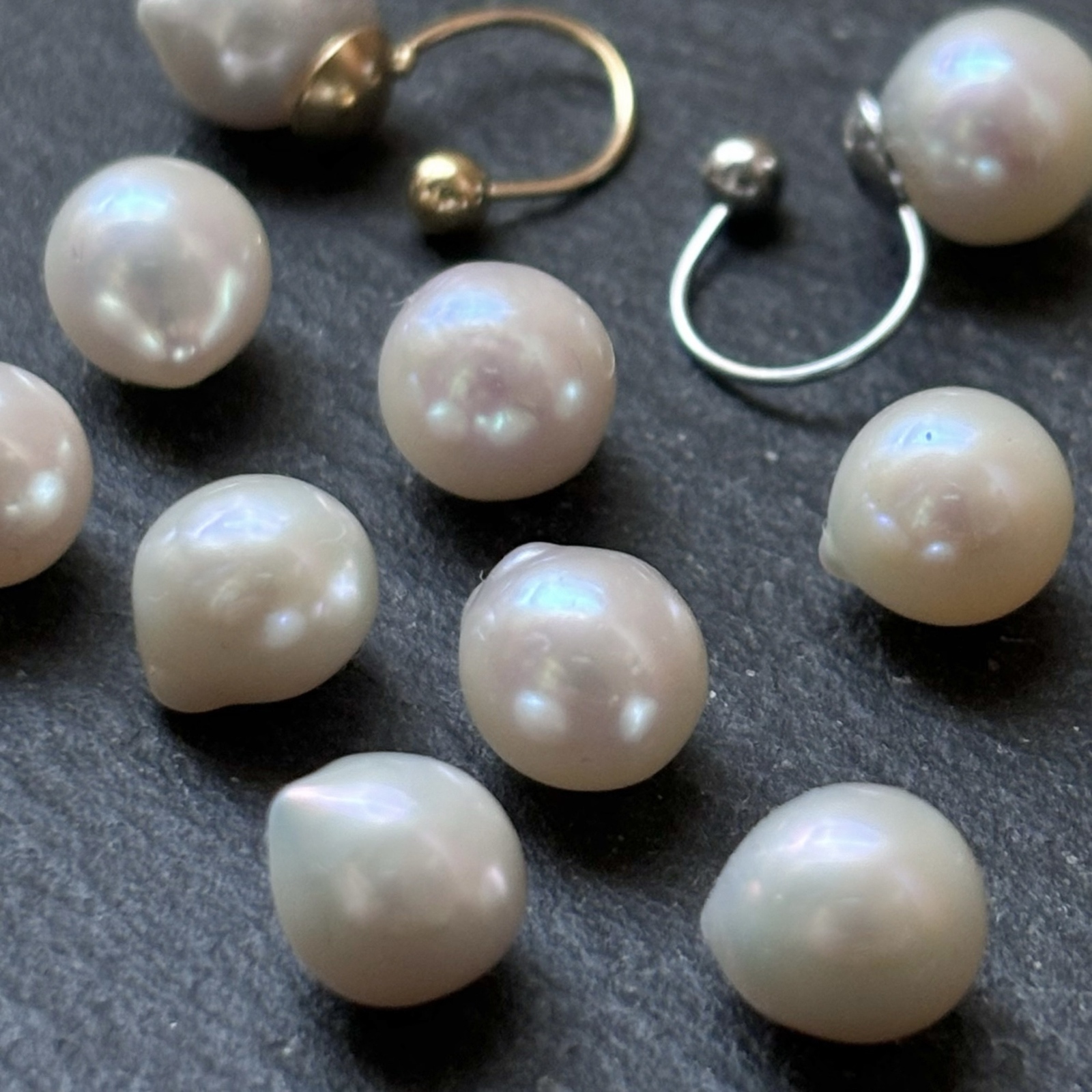 美品✨　本真珠　淡水バロックパール　ピンク　青紫干渉色　無穴　加工可能 お得✨ 本真珠 淡水オイスターバロックパール 無穴 ピンク