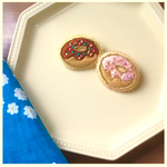 ドーナツの刺繍ブローチ