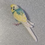 羊毛フェルト  セキセイインコ ブローチ（ブルー×黄）