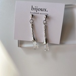 ＼SALE‼︎／オレンジxグリーン◎アクリルピアス