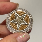 送料無料　⭐️ 星　STAR ゴールド✖️シルバー　サークル　ビーズ刺繍ブローチ