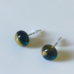 ガラスの雫プチサージカルピアス(darkblue yellow)