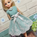 リカちゃん服ワンピース 〜グリーンチュール×バラ〜