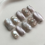 【greige nuance】No.33 ネイルチップ　グレー　グレージュ　ニュアンスネイル　淡色ネイル　マグネット　ナチュラル　お花　フラワー