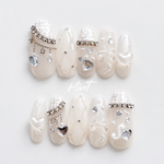 人気です♡ シアーピンクカラー イニシャルネイル ネイルチップ ブライダル 韓国ネイル 振袖