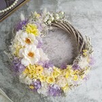 Jolie botanique＜raffiné＞＊秋リース＊オータムリース＊ハーフリース＊三日月リース＊プリザーブドフラワー＊結婚祝い＊北欧＊秋冬＊玄関リース＊敬老の日＊すずらん＊パステルカラーけいろ