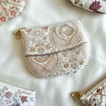 インド刺繍のティッシュポーチ