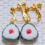 【再販】梅おにぎり🍙イヤリング