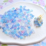 大容量400個★5mm アジサイ　ラベンダー　ライラック　藤　お花の樹脂ビーズ 　デコパーツ   金粉入りブルー、ピンク、パープルグラデーション
