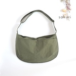 撥水加工＊超軽量　U字フォルムのショルダーバッグ♪ナイロンワッシャー♪オリーブ