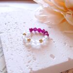 ルビーのビーズリング　天然石　誕生石　ゴム　リバーシブル