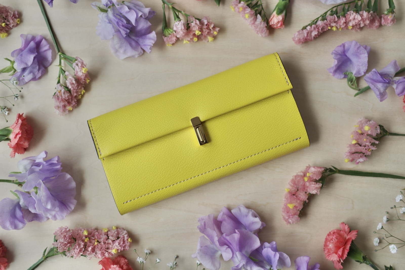 美品　 dunhill 長財布　レザー　ディーエイト　フランス製　箱付き 高級革>フランスレザー使用コンパクト財布（グリーン） - HAZUKI