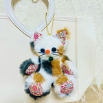 春の特別SALE⭐︎グリーンメノウ首飾り♡リバティ三毛猫チャーム（ケイティandミリー）