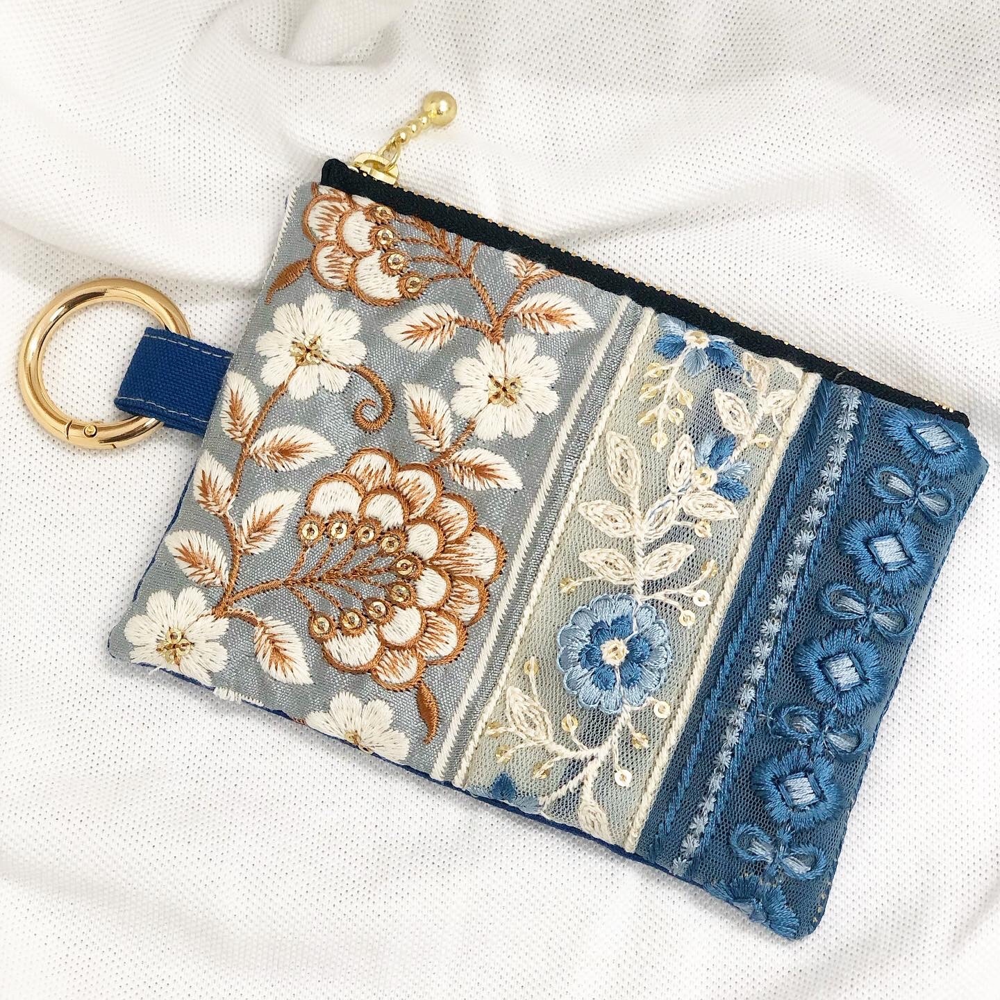 インド刺繍リボンポーチ - ポーチ・巾着袋の人気通販 | minne 国内最大 