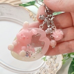 春カラーのシェイカーキーホルダー 桜 春 花びら レジン ピンク うさぎ プレゼント