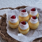 CUPCAKE 〈苺モンブラン〉置物