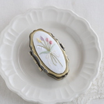 花束刺繍で彩る♪リネンのピルケース・アクセサリーケース（ホワイト）