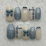 No.45 【大人気】青リボンチェックネイル　リボンネイル　推し活ネイル　フラッシュネイル　フレンチネイル　がーりーねいる