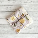 春 ＊黄色いラグワートのガーゼハンカチ  大人 ギフト ラッピング 【名入れ ネーム入り可能】