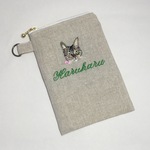猫管理人の雑貨屋様オーダー品☆猫の手刺繍の小さなポーチ