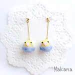 【再販】羊毛°ʚ(•ө•)ɞ°インコちゃんのブラ～ンブラ～ンイヤリング/ピアス