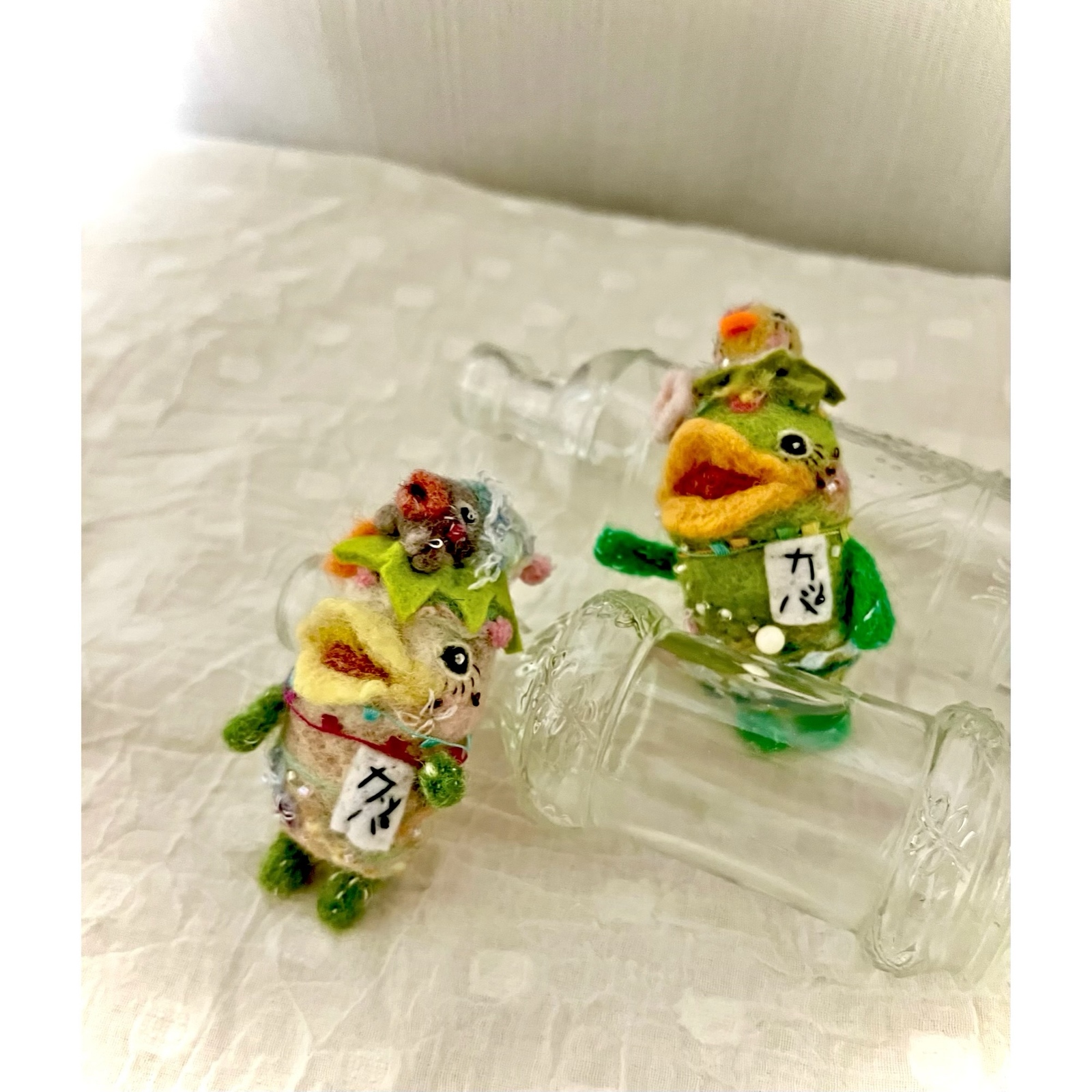 河童さんのおまもり羊毛ブローチ(2025-3モモガッパちゃん) - かわいら