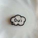 oui (はい)  吹き出し　ブローチ　ビーズ刺繍　フランス語
