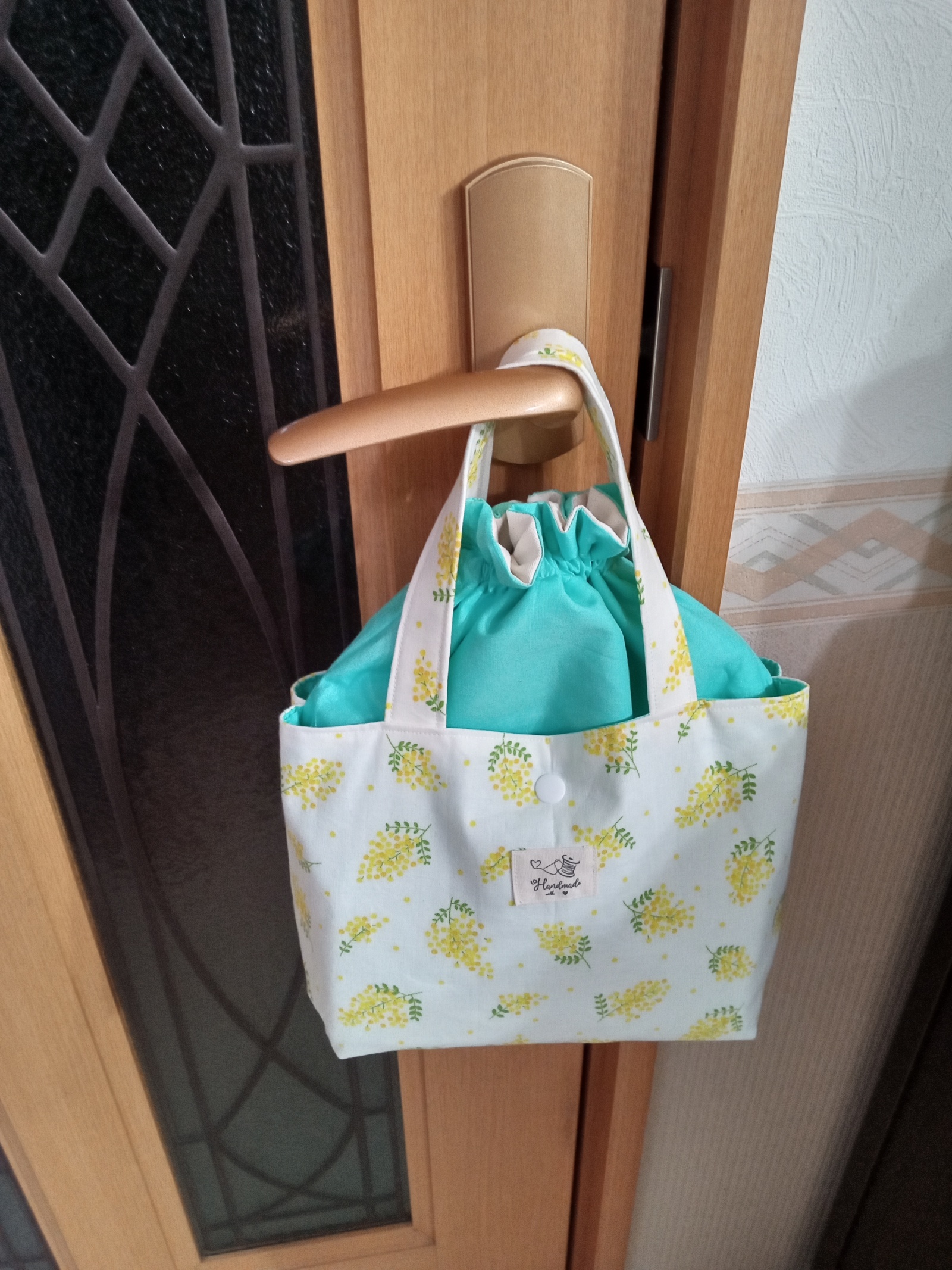 おさゆ様　ミモザＬサイズ　サークルフラワーLＬサイズ　グラニーバッグハンドメイド おさゆ様 ミモザLサイズ サークルフラワーLLサイズ グラニー