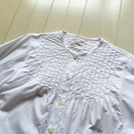 白色　ピンタック　ブラウス