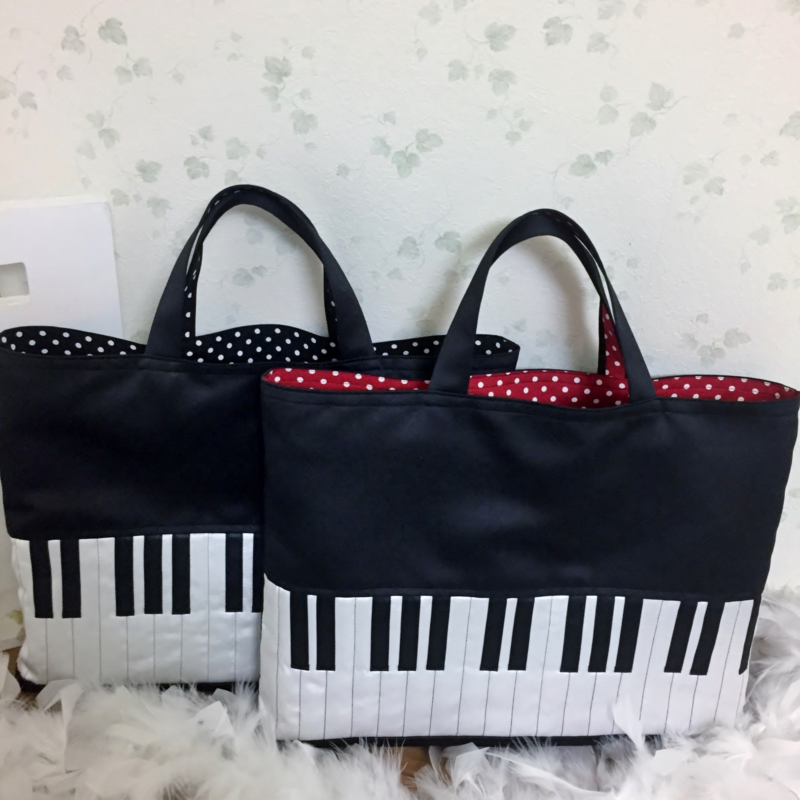 再販235レッスンバッグ*ピアノ*鍵盤*音楽*音楽袋*ピンク水玉*リボン