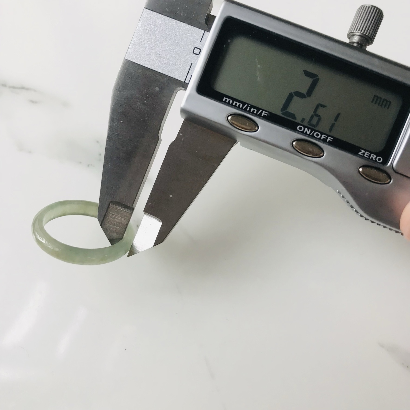 [R50-084］ ジェイド　JADE ヒスイ　本翡翠　くりぬき　リング　天然石　一点物　ミャンマー産　18号　指輪