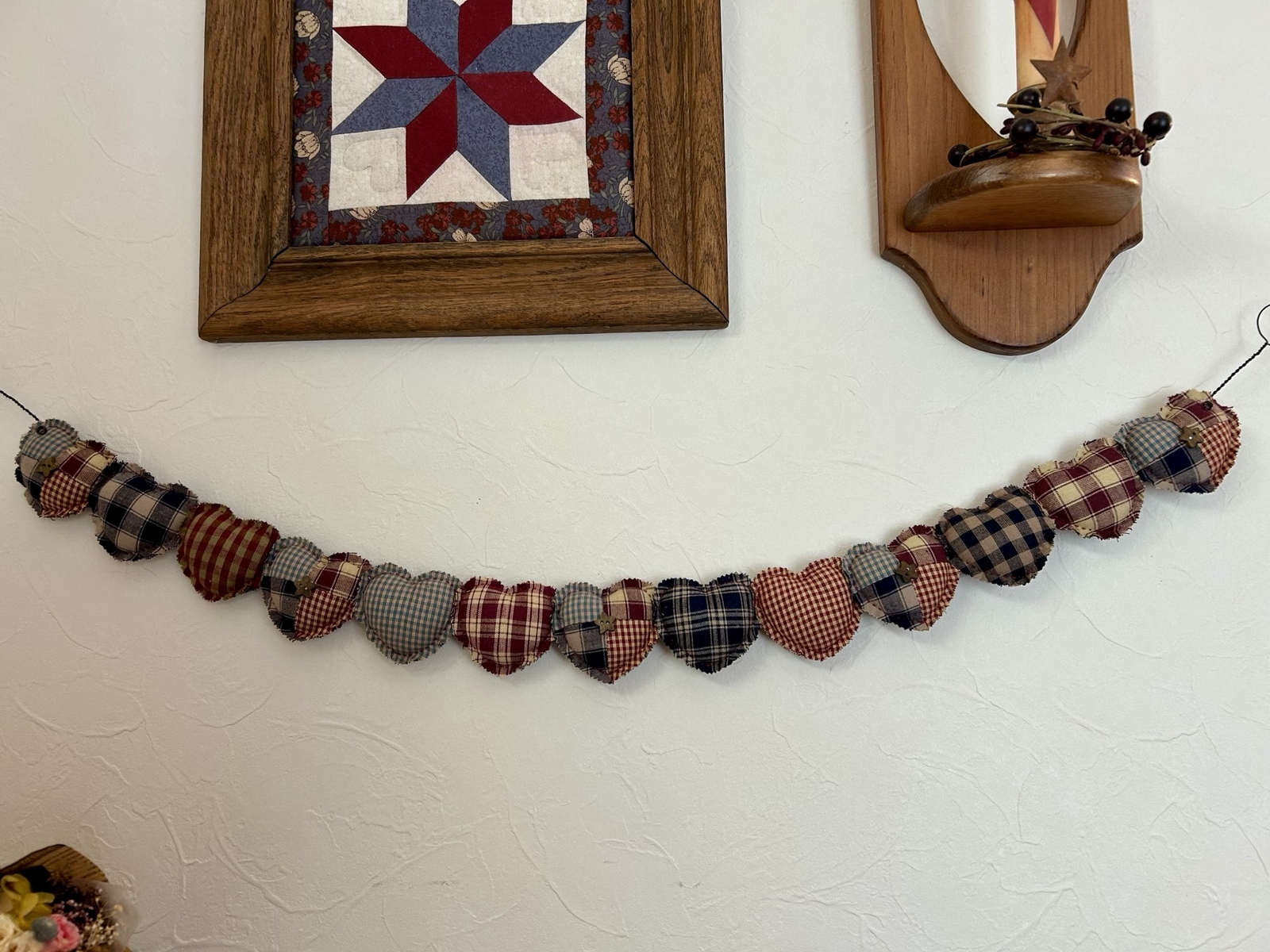 カントリー雑貨ミニハートロングガーランド ミニハートのロングガーランド♡赤バージョン - ♡カントリー雑貨