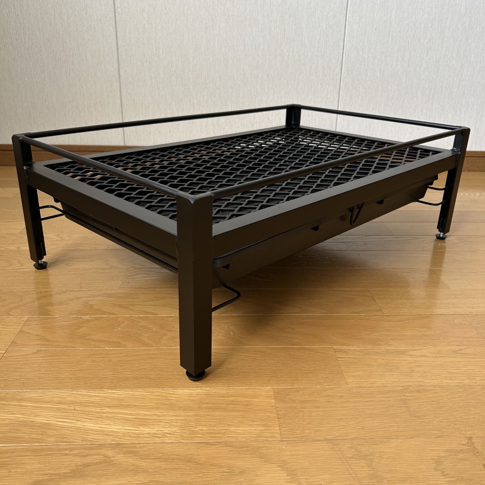 メッシュプランターメッシュアイアンプランタラック 64cm x 40cm