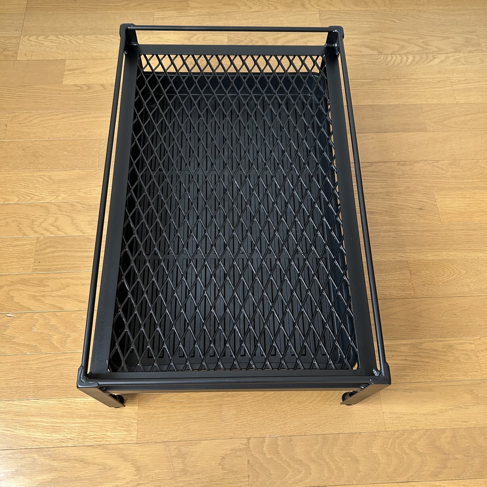 メッシュプランターメッシュアイアンプランタラック 64cm x 40cm
