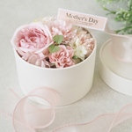 《特集掲載 》枯れないお花の贈り物 フラワーボックス ローズ　pink  /敬老の日 母の日 結婚記念日 お誕生日 出産祝い 