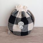 トイプードル(白)刺繍の巾着