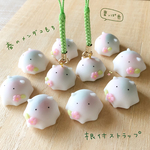 春のメンダコ餅 根付ストラップ
