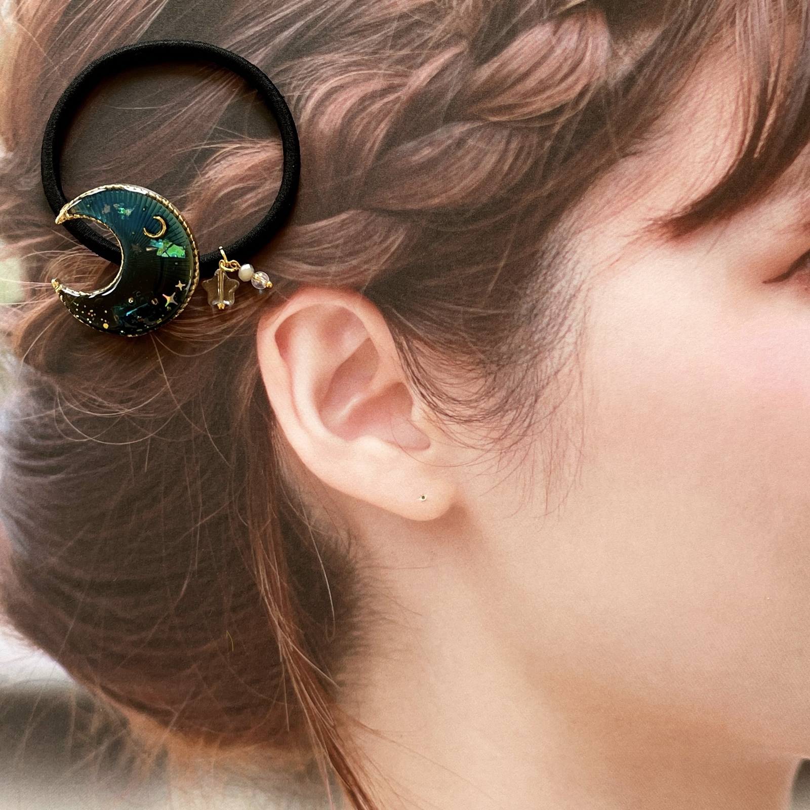 月のブルーグラデーション✨ レジンヘアゴム・ヘアアクセサリー